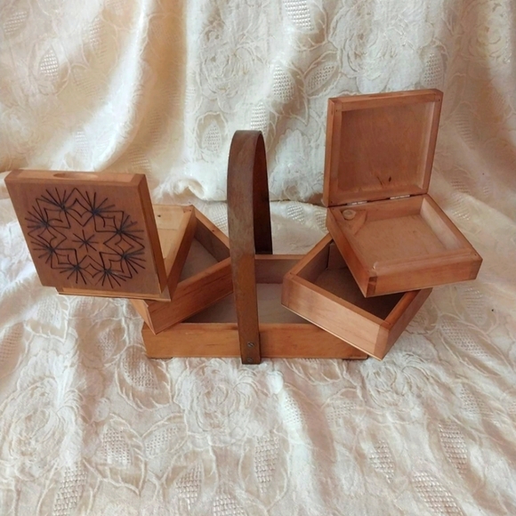 Vintage Wood Sewing Box Storage Box Notions Folk Art - Picture 1 of 6